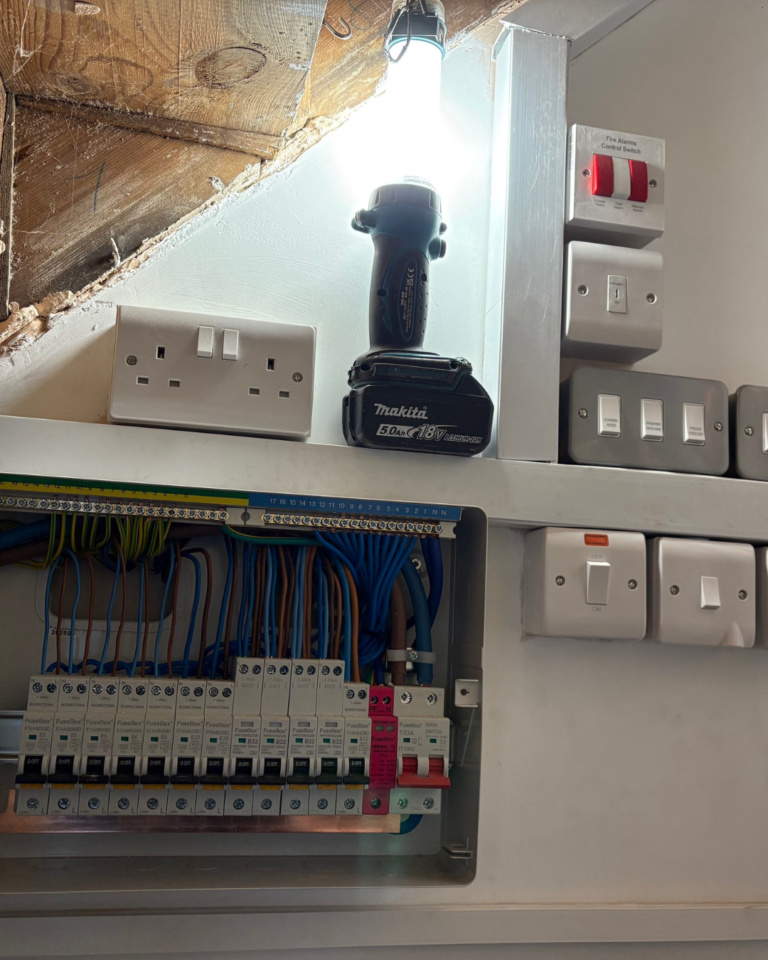 Emergency electrician bristol